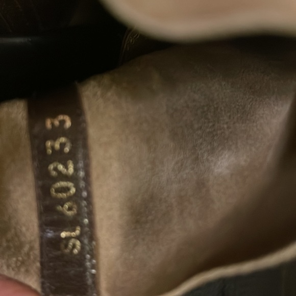 Stuart Weitzman - Picture 4 of 7